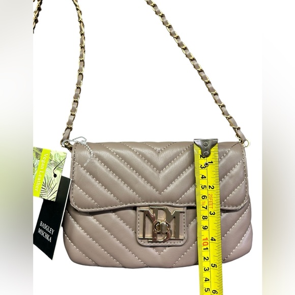 BADGLEY MISCHKA Vegan Leather Taupe Phone Crossbody Letter Lock in Front Bag NWT - Picture 7 of 7